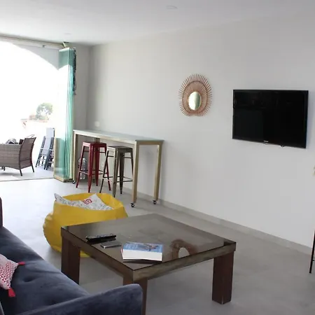 Capistrano Village Leo's Smile House, By Vg *