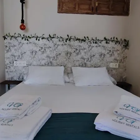 Capistrano Village Leo's Smile House, By Vg *