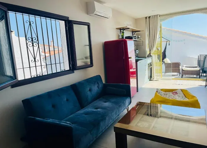 Capistrano Village Leo's Smile House, By Vg *