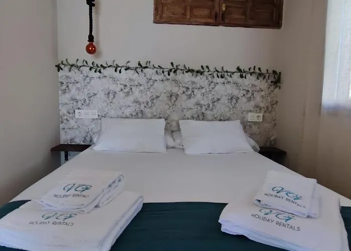 Capistrano Village Leo's Smile House, By Vg *